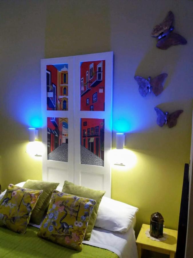 Le Stanze Di Angela Bed & Breakfast Napoli Dış mekan fotoğraf